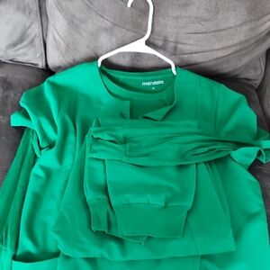 Green Mandala Sweatshirt and Pants Set